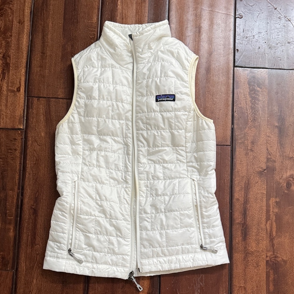 Patagonia Women's Ivory Quilted Vest